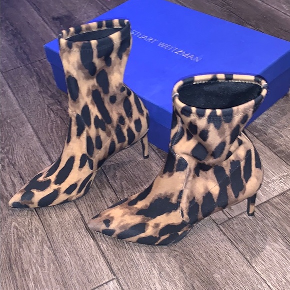 Stuart Weitzman Shoes - Stuart Weitzman leopard booties fall season 🐆